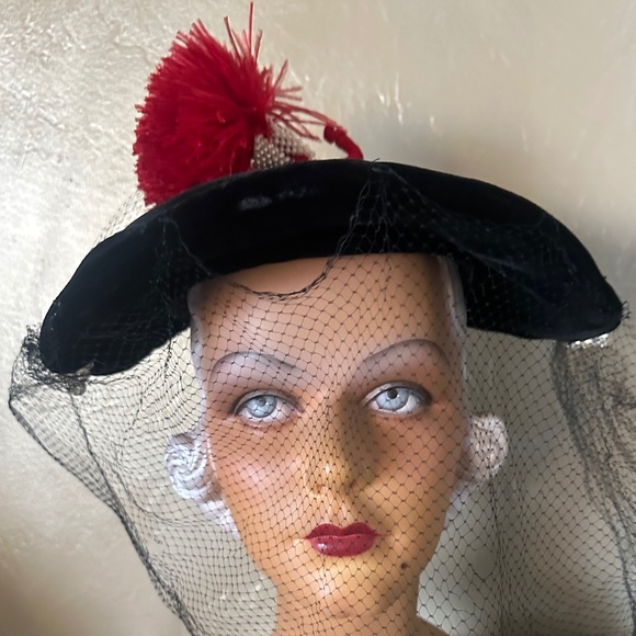 POSH 1940\'s BLACK VELVET HAT  - RHINESTONES + PEARL & FEATHER TRIM + VEIL main image 11